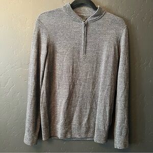 NWNT Club Monaco men long sleeve sweater Size: XS Color: Gray